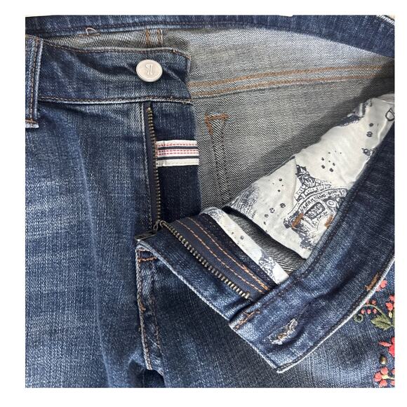 NWT Womens 26 Crop Anthropologie Pilcro Hyphen Boy Fit Embroidered Floral Jeans - Picture 5 of 8
